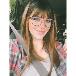 Meet your Posher, Jordyn